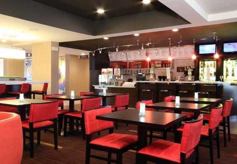 Courtyard By Marriott Topeka Restaurante foto