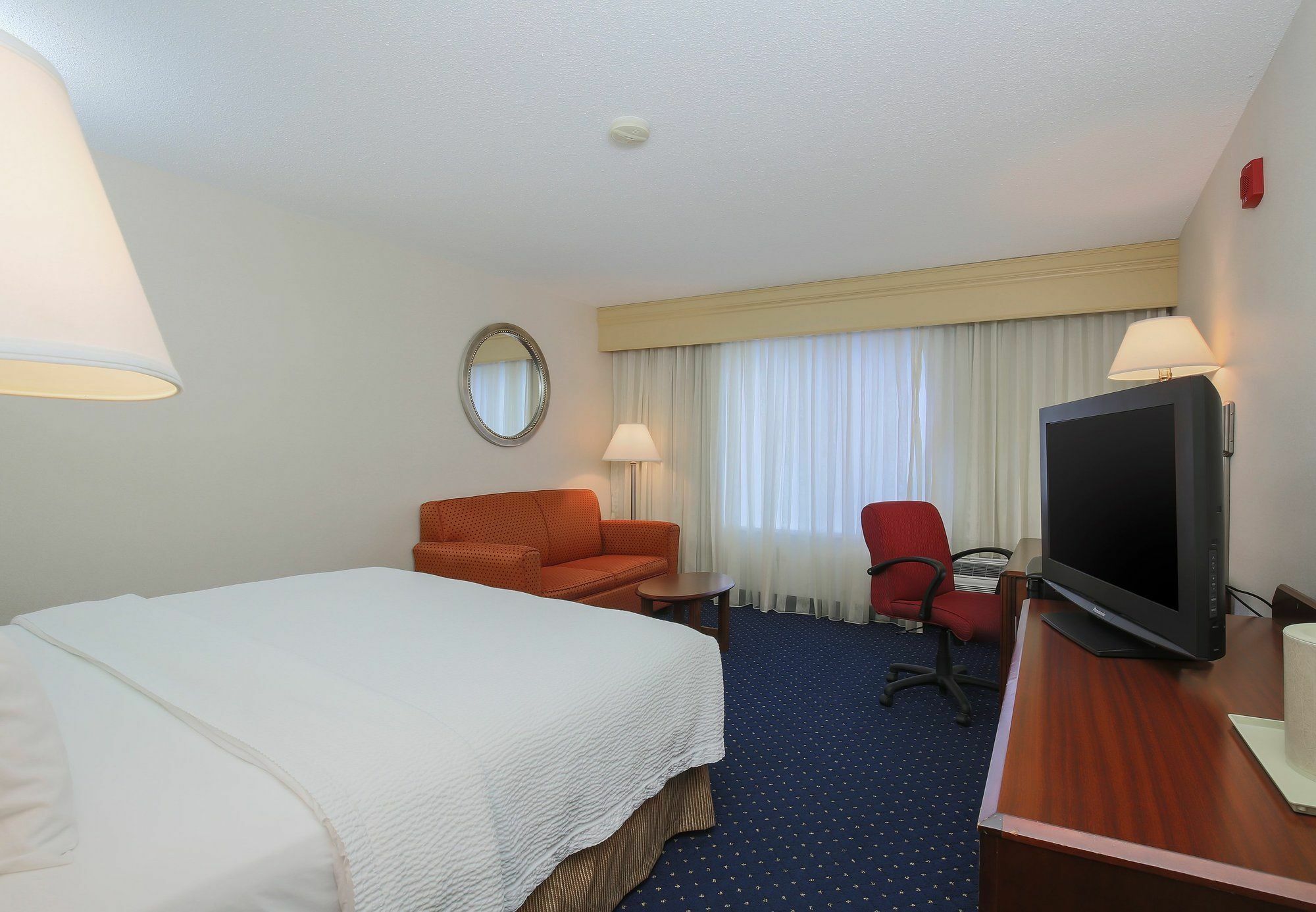 Courtyard By Marriott Topeka Exterior foto